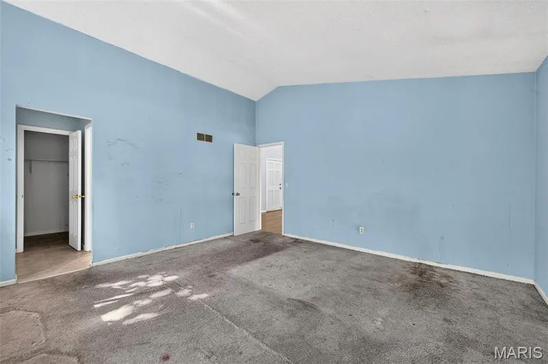 11 Cadillac Court, Lake St. Louis, MO 63367 — listing photo 12 of 28