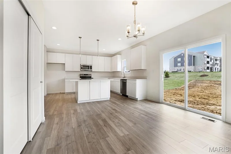 230 Windmill View Drive, O'Fallon, MO 63385 — listing photo 14 of 42