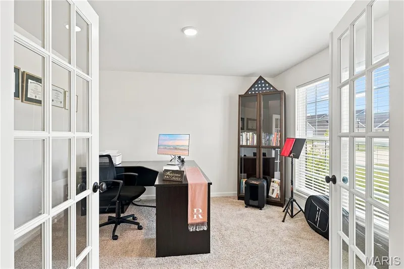 902 Palisades Circle, St Charles, MO 63301 — listing photo 11 of 28