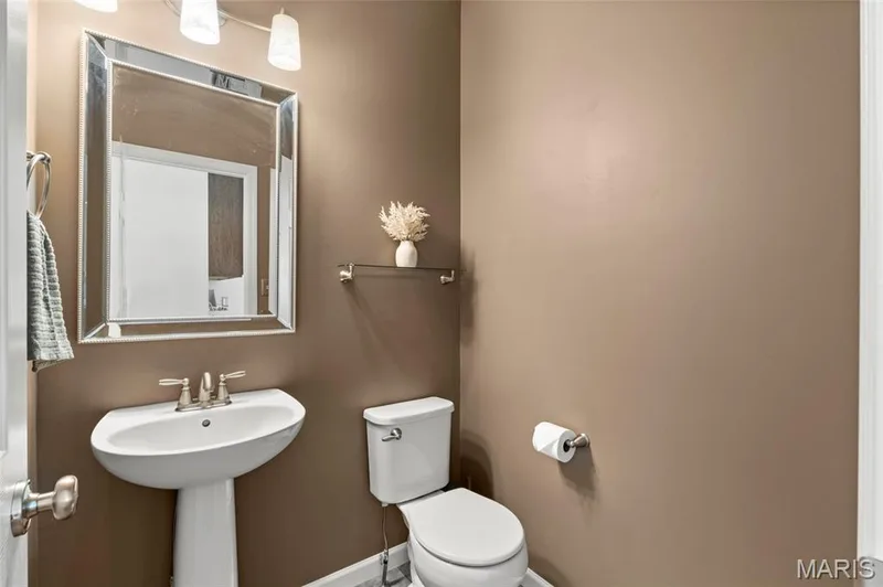 Main level half bath — 921 Molloy Drive, O'Fallon, MO 63366