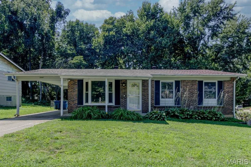 Welcome to 3357 Glendale Drive! — 3357 Glendale Avenue, St Charles, MO 63301