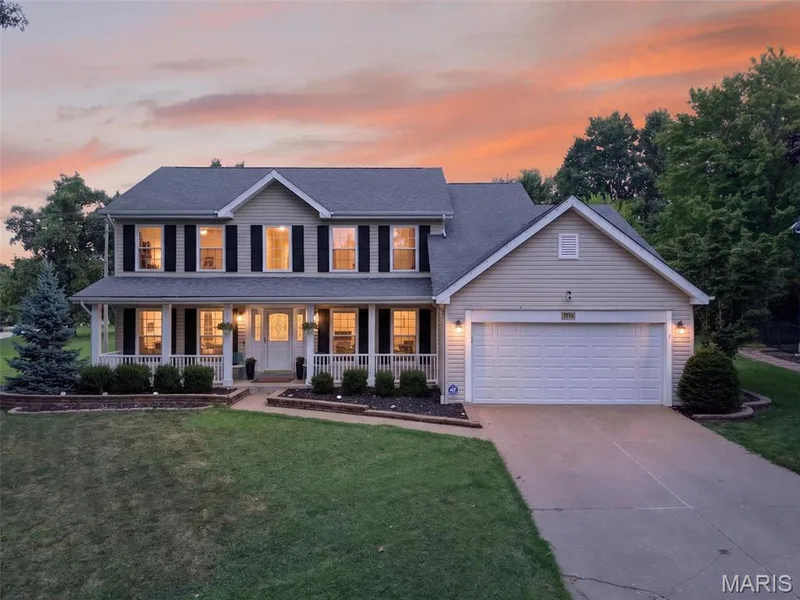 Home sweet home! — 1016 Lafayette Place, Lake St. Louis, MO 63367