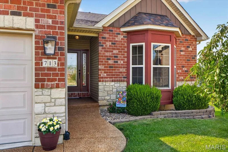 713 Bellingrath Gardens Court, Wentzville, MO 63385 — listing photo 2 of 80
