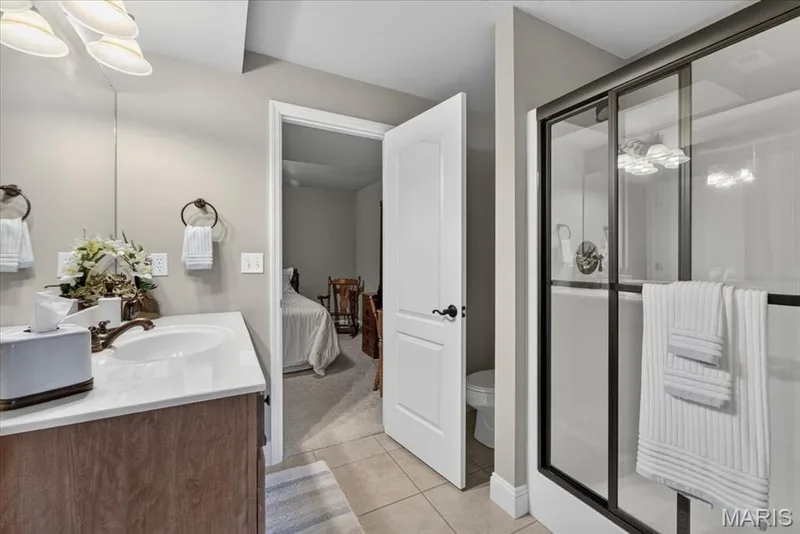 Lower Level Full Bath with Shower  bath - Jack N Jill — 713 Bellingrath Gardens Court, Wentzville, MO 63385