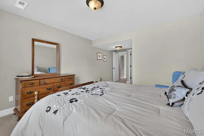 2nd Primary Bedroom w/Jack n Jill bath to secondary sleeping room. In-law Quarters or Guest Room — 713 Bellingrath Gardens Court, Wentzville, MO 63385