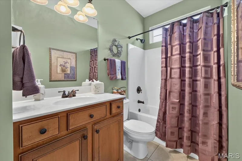 Main Level Full Bath — 713 Bellingrath Gardens Court, Wentzville, MO 63385