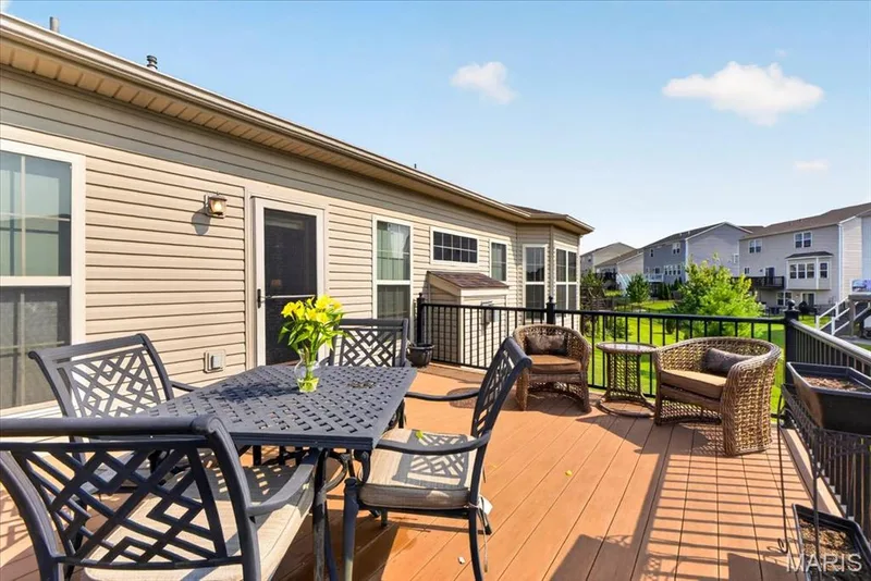 High end composite deck with aluminum railing — 713 Bellingrath Gardens Court, Wentzville, MO 63385