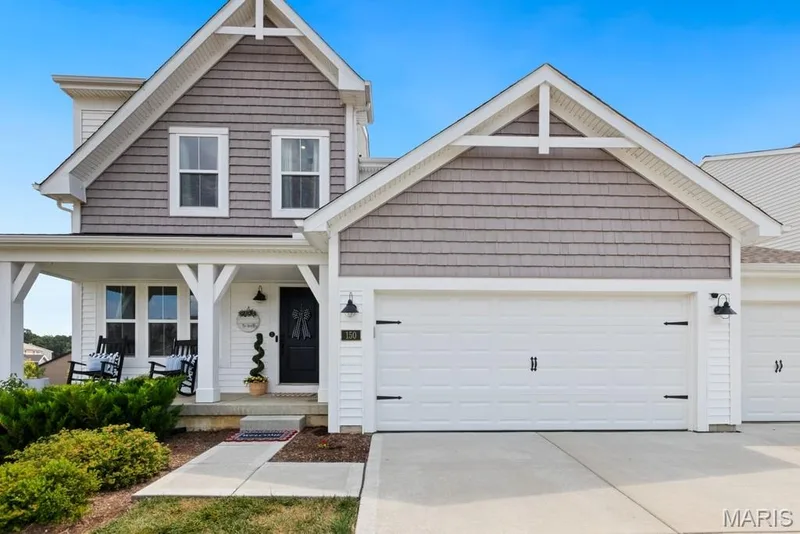 150 Bell Boulevard, Wentzville, MO 63385 — listing photo 3 of 32