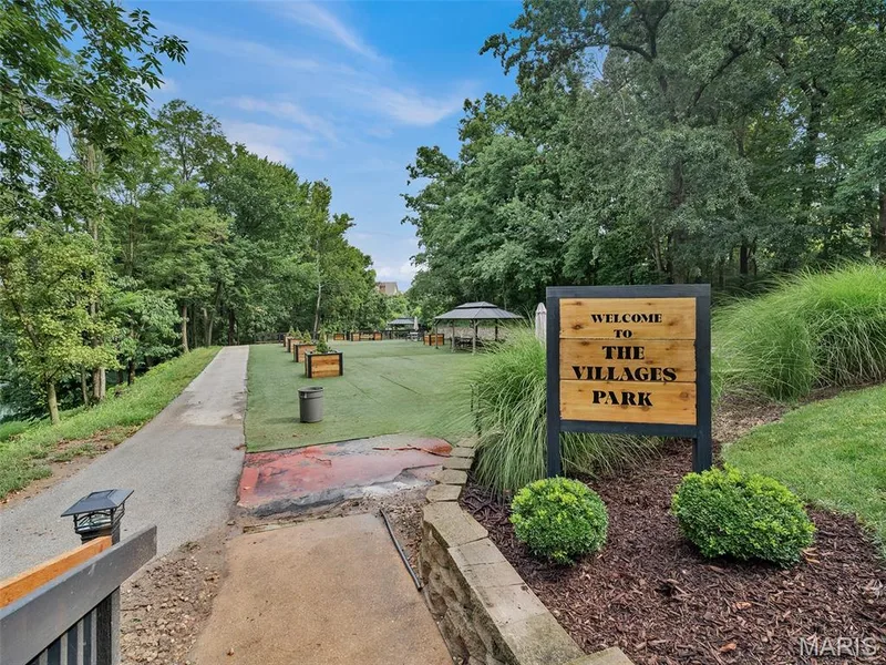 Be sure to do a little exploring to fully appreciate all the amenities that Baywood Villages has to offer! — 208 Ambridge Court #206, Chesterfield, MO 63017
