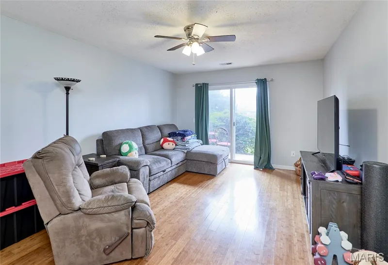 1626 Summergate Parkway #E, St Peters, MO 63303 — listing photo 5 of 30