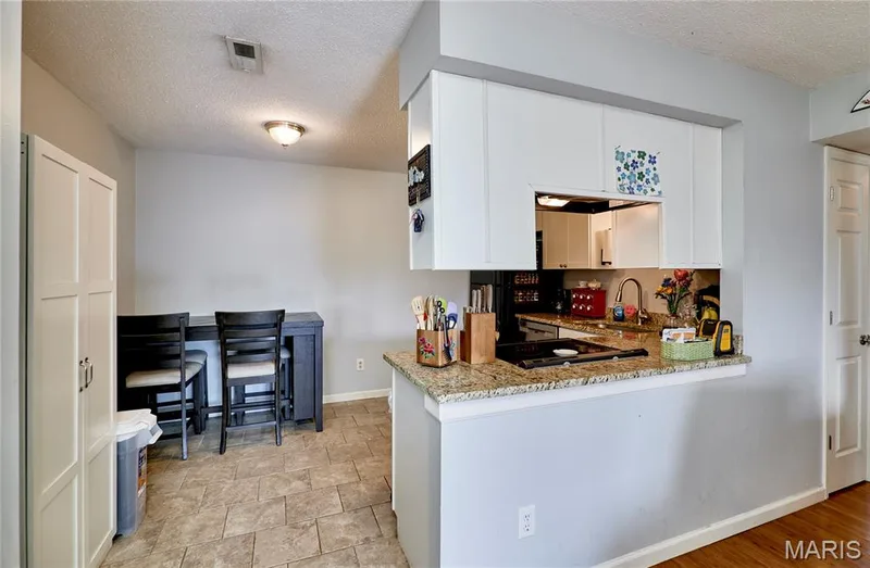 1626 Summergate Parkway #E, St Peters, MO 63303 — listing photo 9 of 30