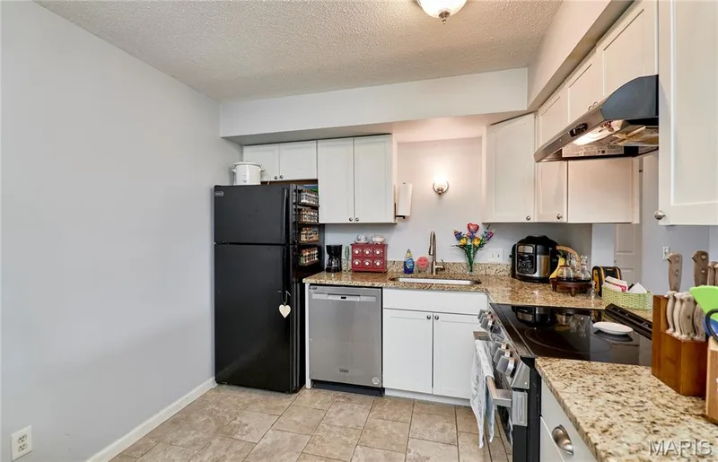 1626 Summergate Parkway #E, St Peters, MO 63303 — listing photo 13 of 30