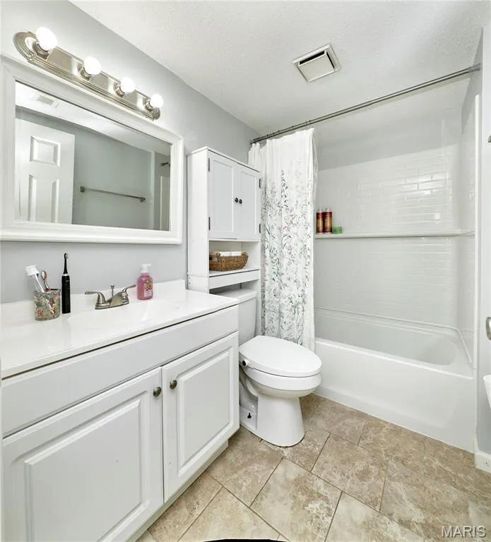 1626 Summergate Parkway #E, St Peters, MO 63303 — listing photo 19 of 30