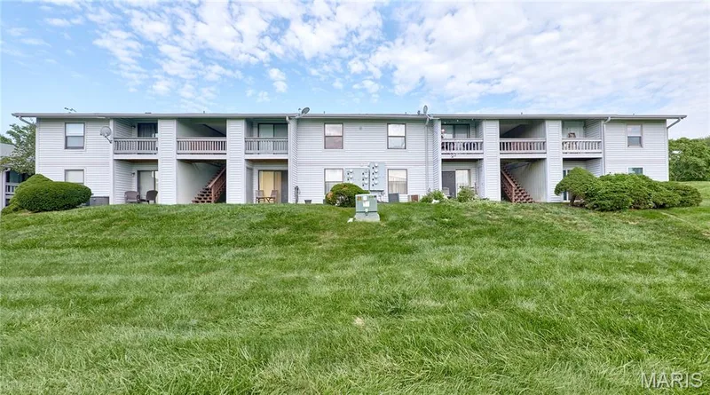 1626 Summergate Parkway #E, St Peters, MO 63303 — listing photo 27 of 30