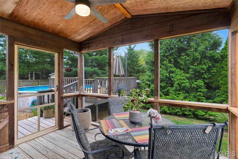 2 Shadowood Court, St Peters, MO 63376 — listing photo 18 of 26