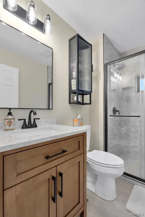 2 Shadowood Court, St Peters, MO 63376 — listing photo 16 of 26