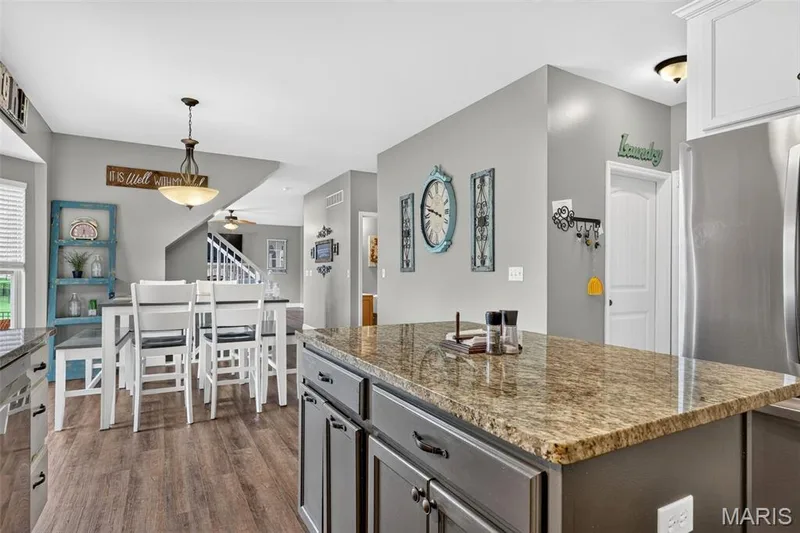 236 Victoria Park Avenue, Wentzville, MO 63385 — listing photo 17 of 51