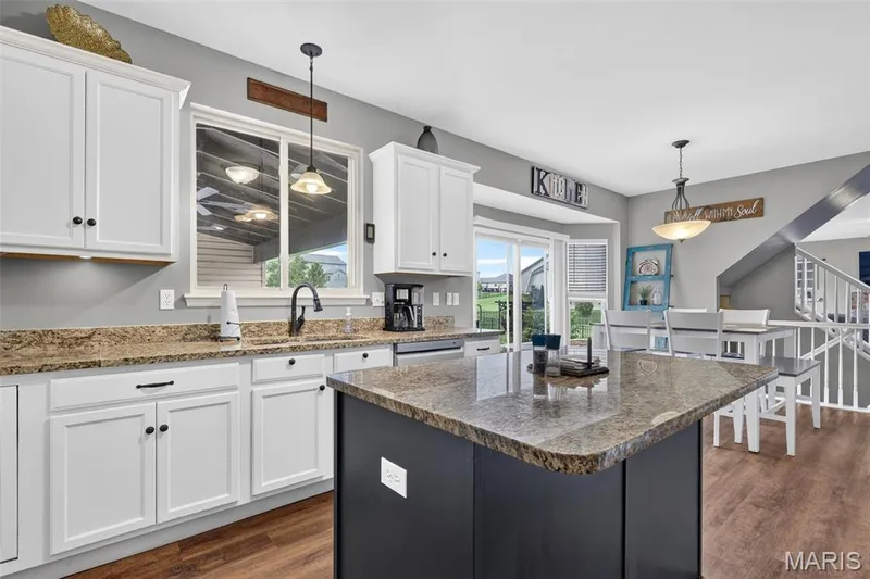 236 Victoria Park Avenue, Wentzville, MO 63385 — listing photo 18 of 51
