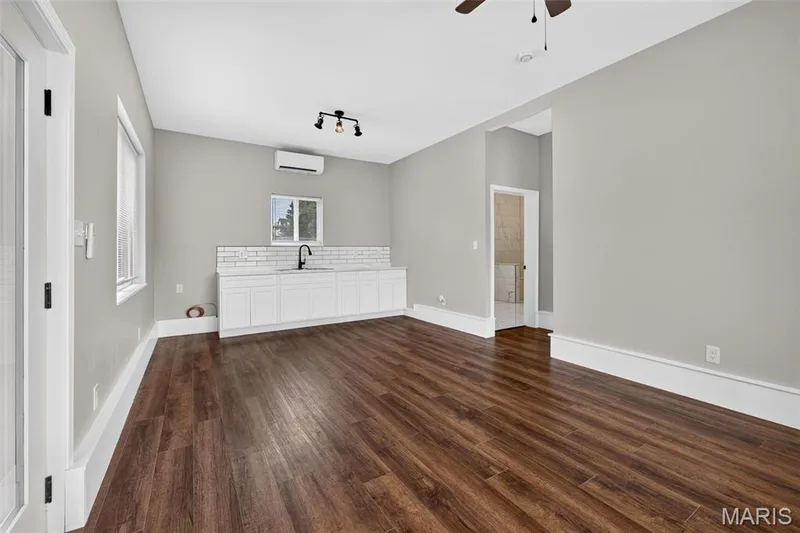 Pool house, kitchenette. — 236 Victoria Park Avenue, Wentzville, MO 63385