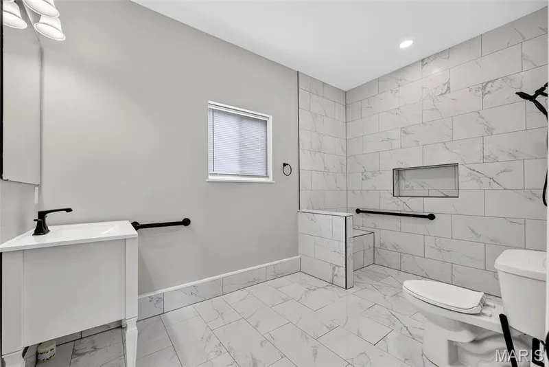 Pool house bathroom — 236 Victoria Park Avenue, Wentzville, MO 63385