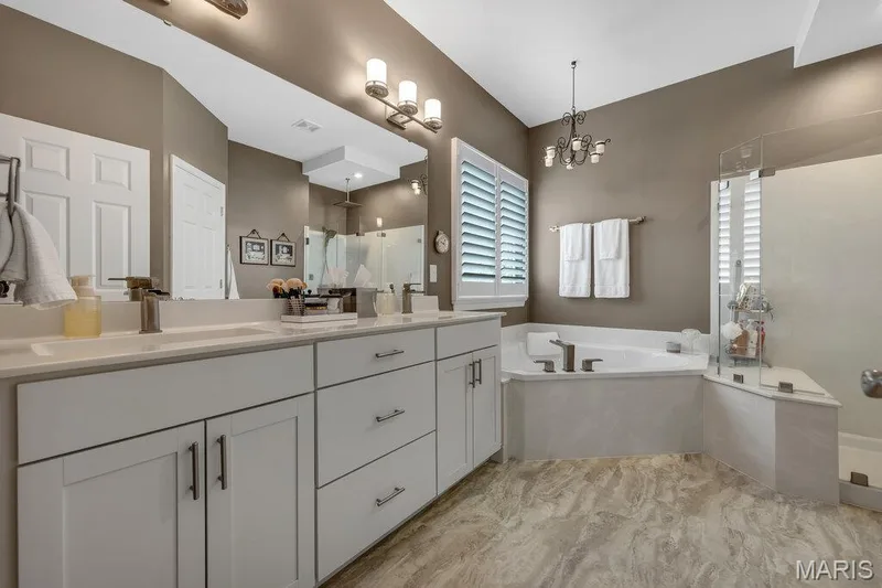 115 Hannahs Mill Drive, Lake St. Louis, MO 63367 — listing photo 29 of 40