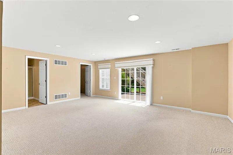 944 Daffodil Ridge Drive, O'Fallon, MO 63366 — listing photo 21 of 33