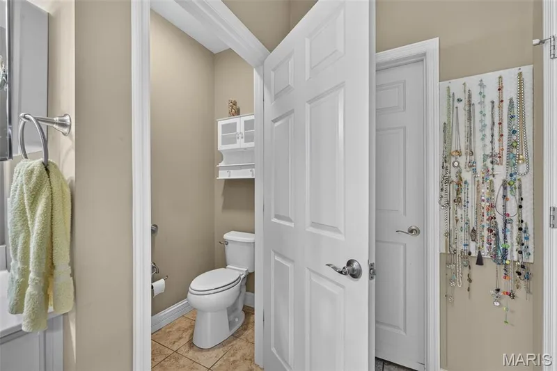 571 Owls Perch Drive, Lake St. Louis, MO 63367 — listing photo 38 of 66