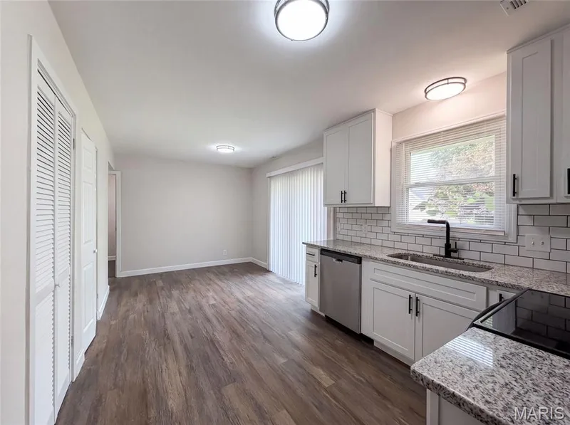 59 Sable Court, Lake St. Louis, MO 63367 — listing photo 8 of 23
