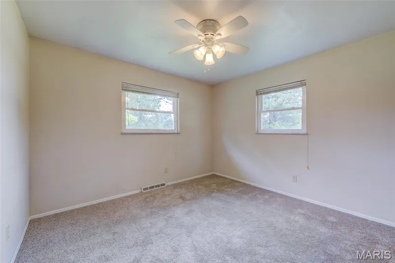 2 Saint Raymond Drive, St Peters, MO 63376 — listing photo 18 of 37