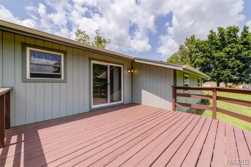 Step out of the Kitchen to Bar B Q — 2 Saint Raymond Drive, St Peters, MO 63376