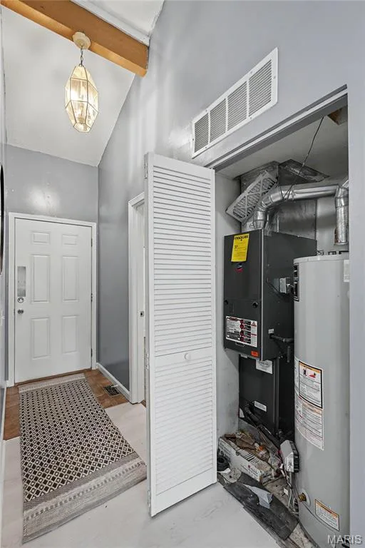 176 Harbor View Drive, Lake St. Louis, MO 63367 — listing photo 23 of 36
