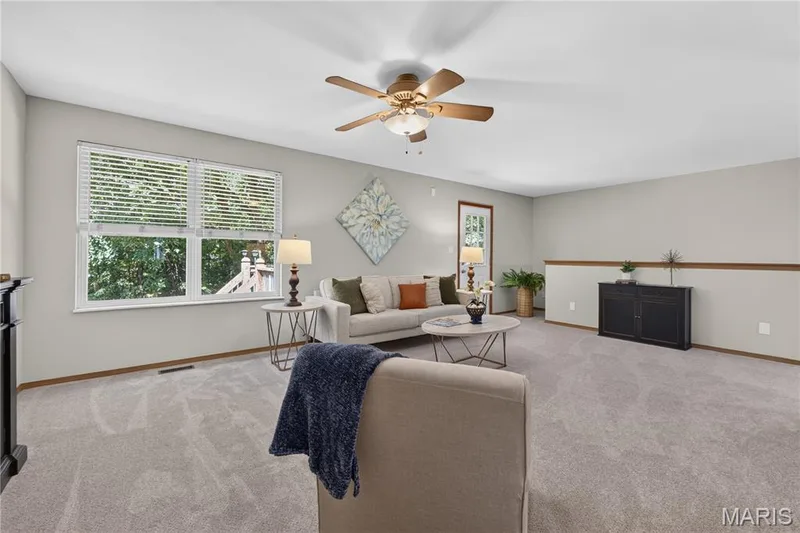 411 Bridle Ridge Court, Wentzville, MO 63385 — listing photo 8 of 63