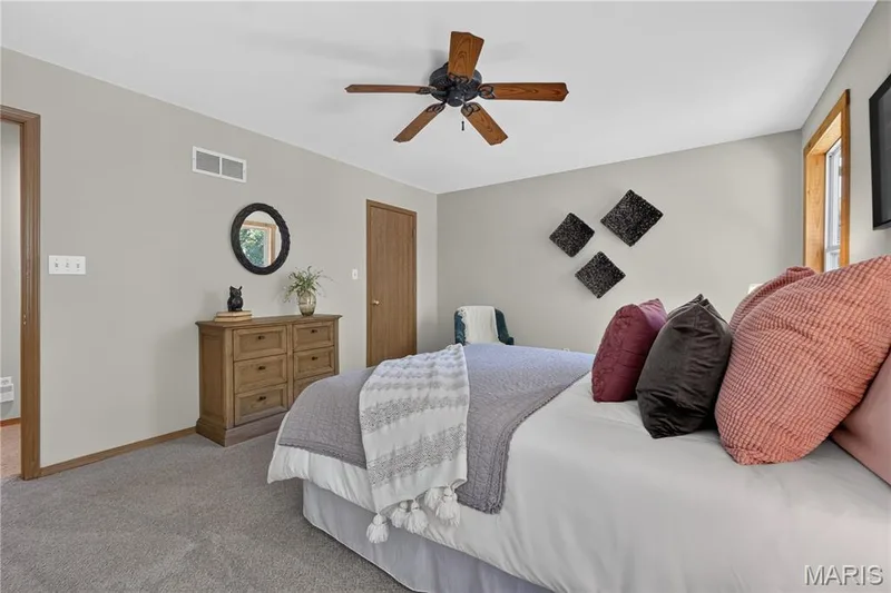 411 Bridle Ridge Court, Wentzville, MO 63385 — listing photo 27 of 63