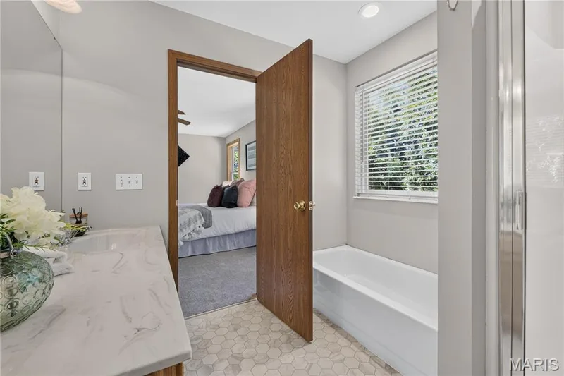 411 Bridle Ridge Court, Wentzville, MO 63385 — listing photo 32 of 63