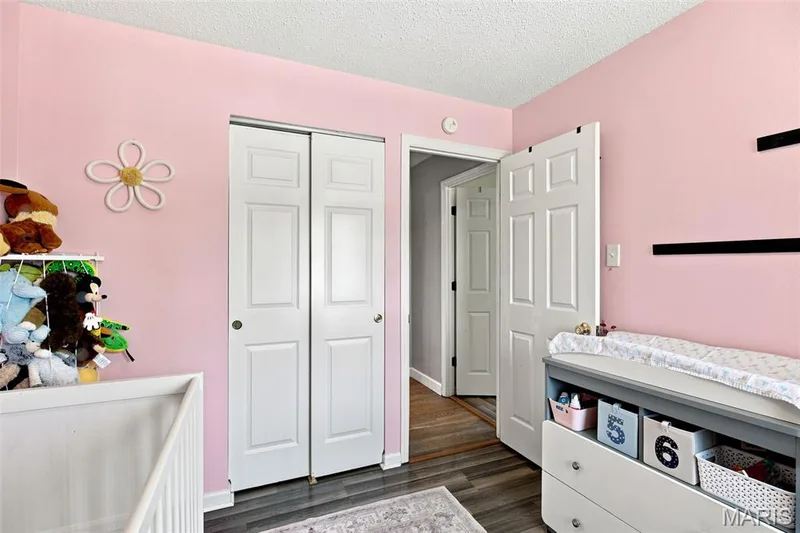 1107 Esterling Drive, St Charles, MO 63301 — listing photo 23 of 41