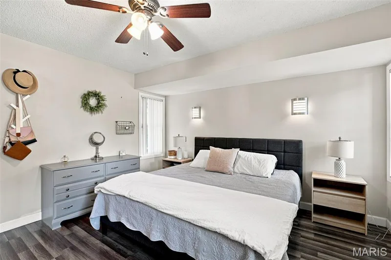 1107 Esterling Drive, St Charles, MO 63301 — listing photo 28 of 41
