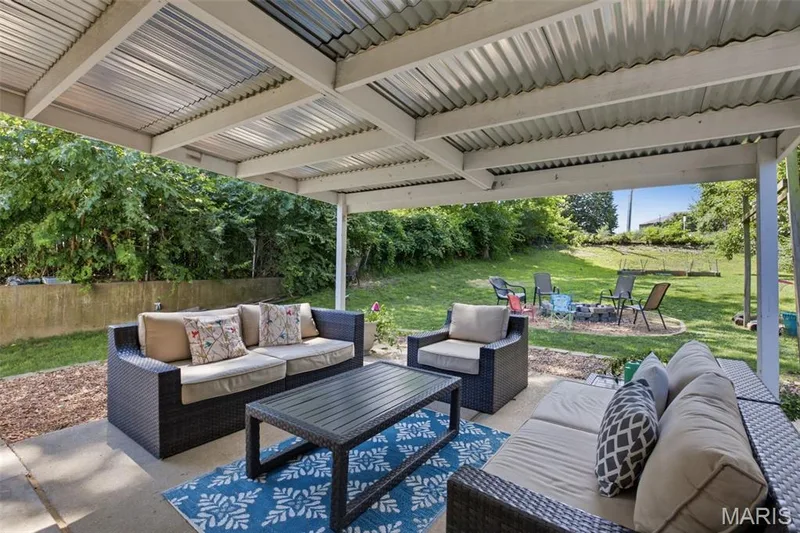 1107 Esterling Drive, St Charles, MO 63301 — listing photo 32 of 41