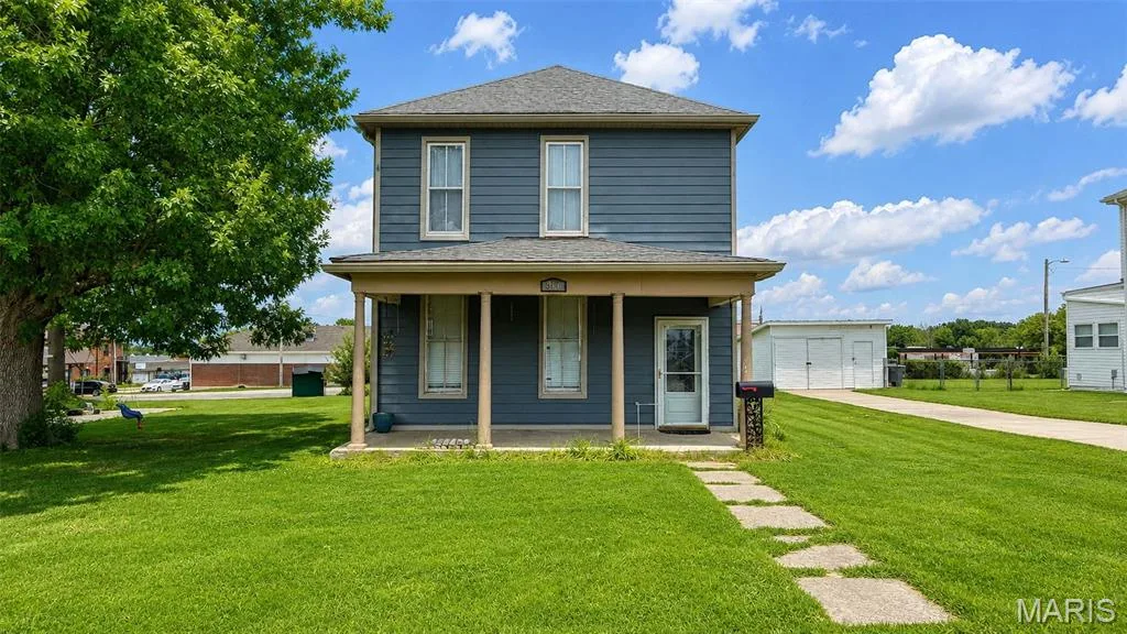 306 Wood Street, O'Fallon, MO 63366 — listing photo 1 of 23