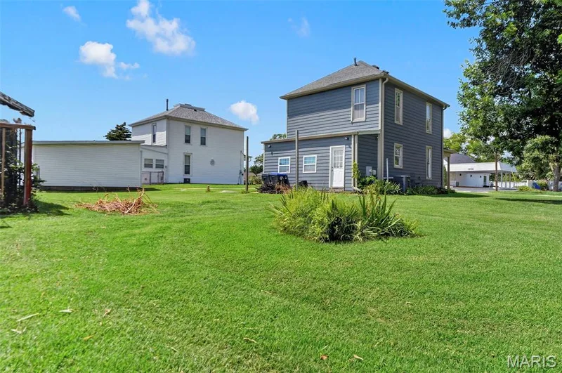 306 Wood Street, O'Fallon, MO 63366 — listing photo 6 of 23