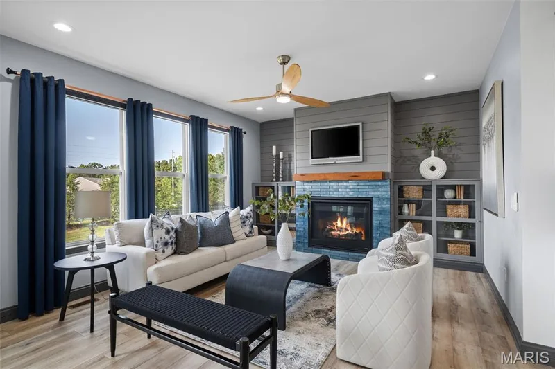 215 Wyndemere Lane, Lake St. Louis, MO 63367 — listing photo 11 of 38