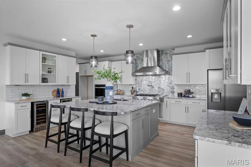 215 Wyndemere Lane, Lake St. Louis, MO 63367 — listing photo 6 of 38