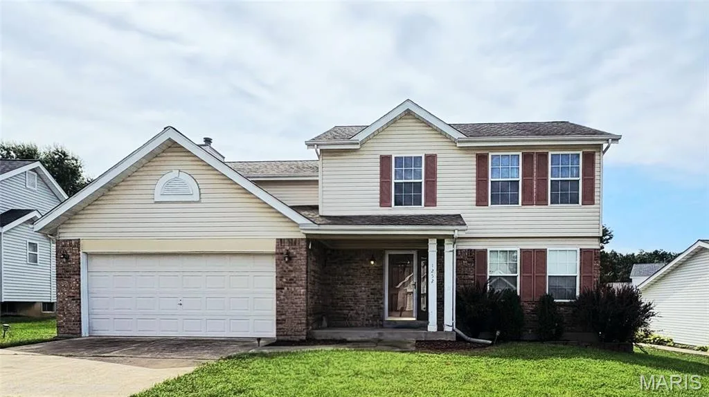 1252 Caribou Run, O'Fallon, MO 63366 — listing photo 1 of 24