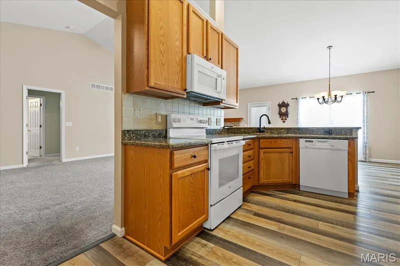 Breakfast Bar — 253 Strayhorn Drive, St Peters, MO 63376