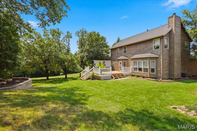 175 Beacon Point Lane, Wildwood, MO 63040 — listing photo 2 of 59