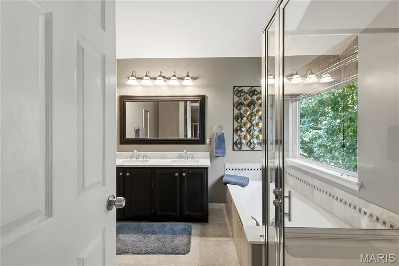175 Beacon Point Lane, Wildwood, MO 63040 — listing photo 37 of 59