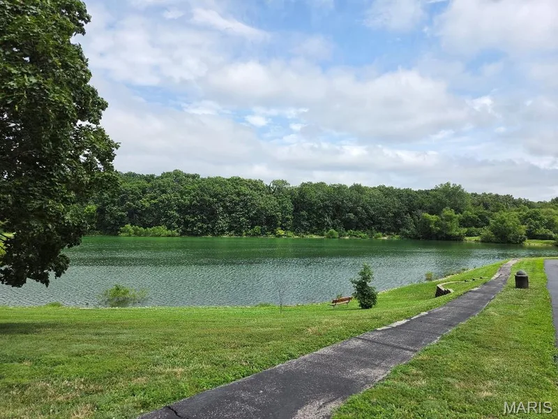 Walking trail around the lake — 175 Beacon Point Lane, Wildwood, MO 63040