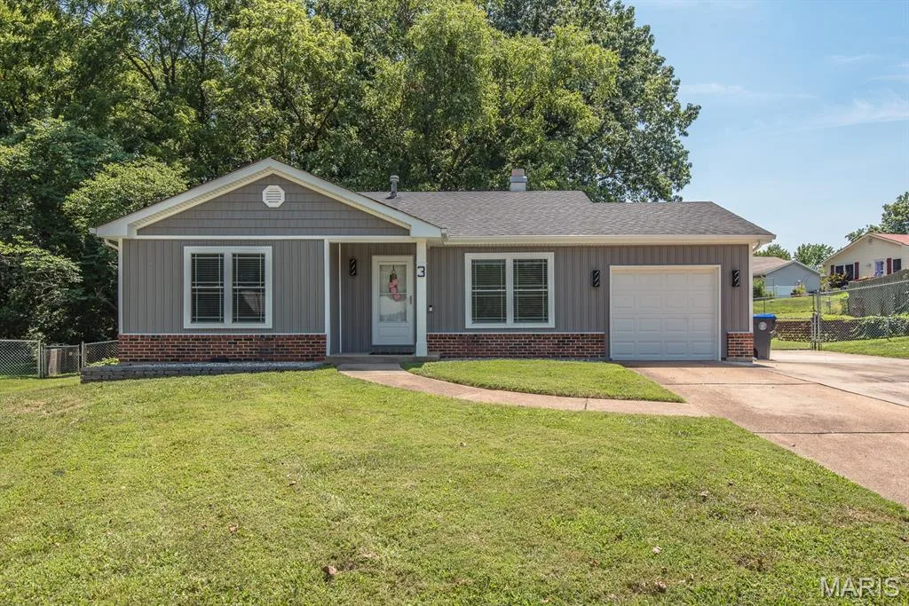 3 Thornway Court, St Peters, MO 63376 — listing photo 1 of 57