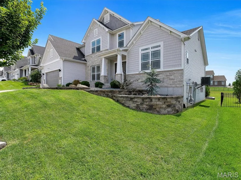 502 Leaning Woods Street, St Charles, MO 63301 — listing photo 4 of 66