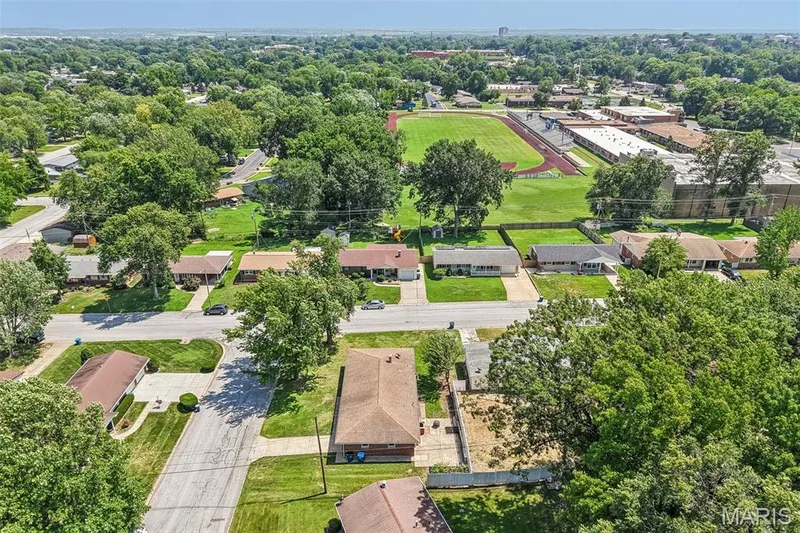 1 Elmwood Court, St Charles, MO 63301 — listing photo 45 of 47
