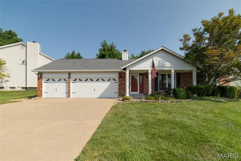 2296 Delaware Drive, St Charles, MO 63303 — listing photo 1 of 32